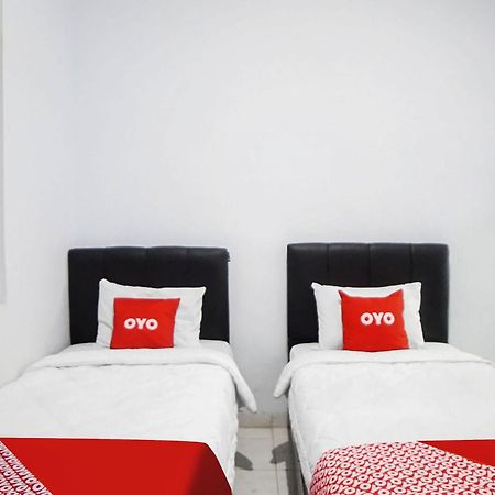Super Oyo 91627 Wika Wiki Homestay Medan Dış mekan fotoğraf