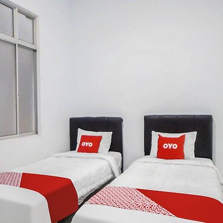Super Oyo 91627 Wika Wiki Homestay Medan Dış mekan fotoğraf