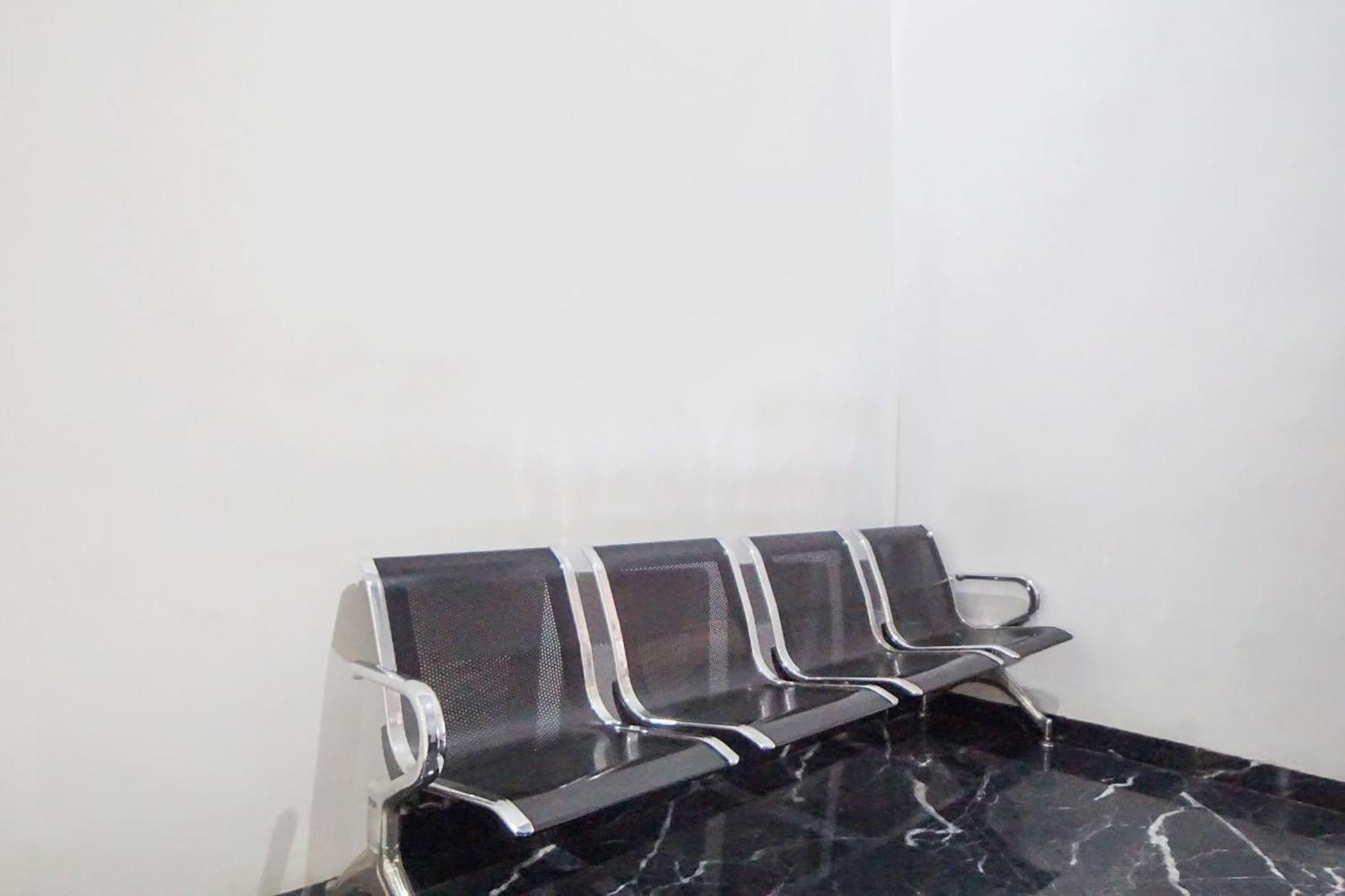 Super Oyo 91627 Wika Wiki Homestay Medan Dış mekan fotoğraf