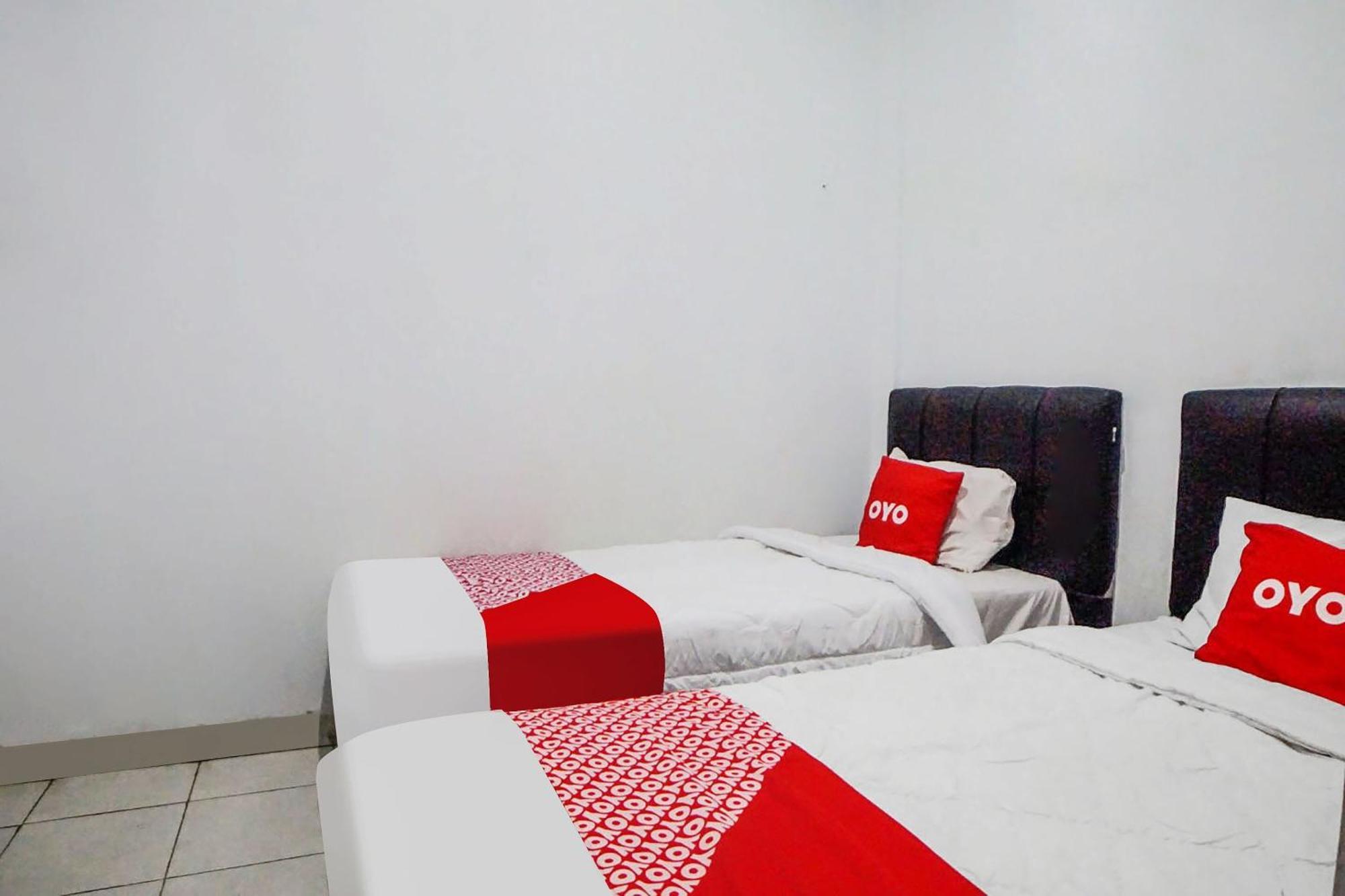 Super Oyo 91627 Wika Wiki Homestay Medan Dış mekan fotoğraf
