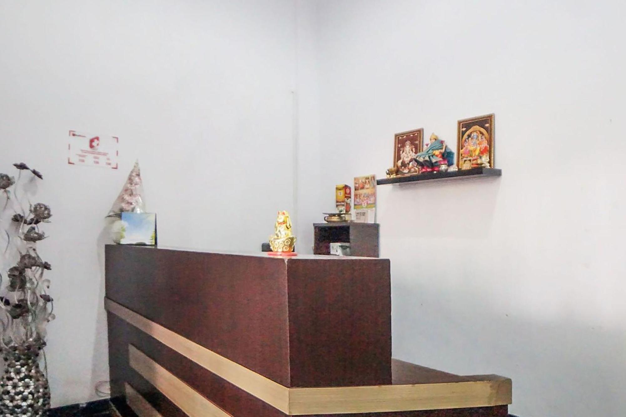Super Oyo 91627 Wika Wiki Homestay Medan Dış mekan fotoğraf