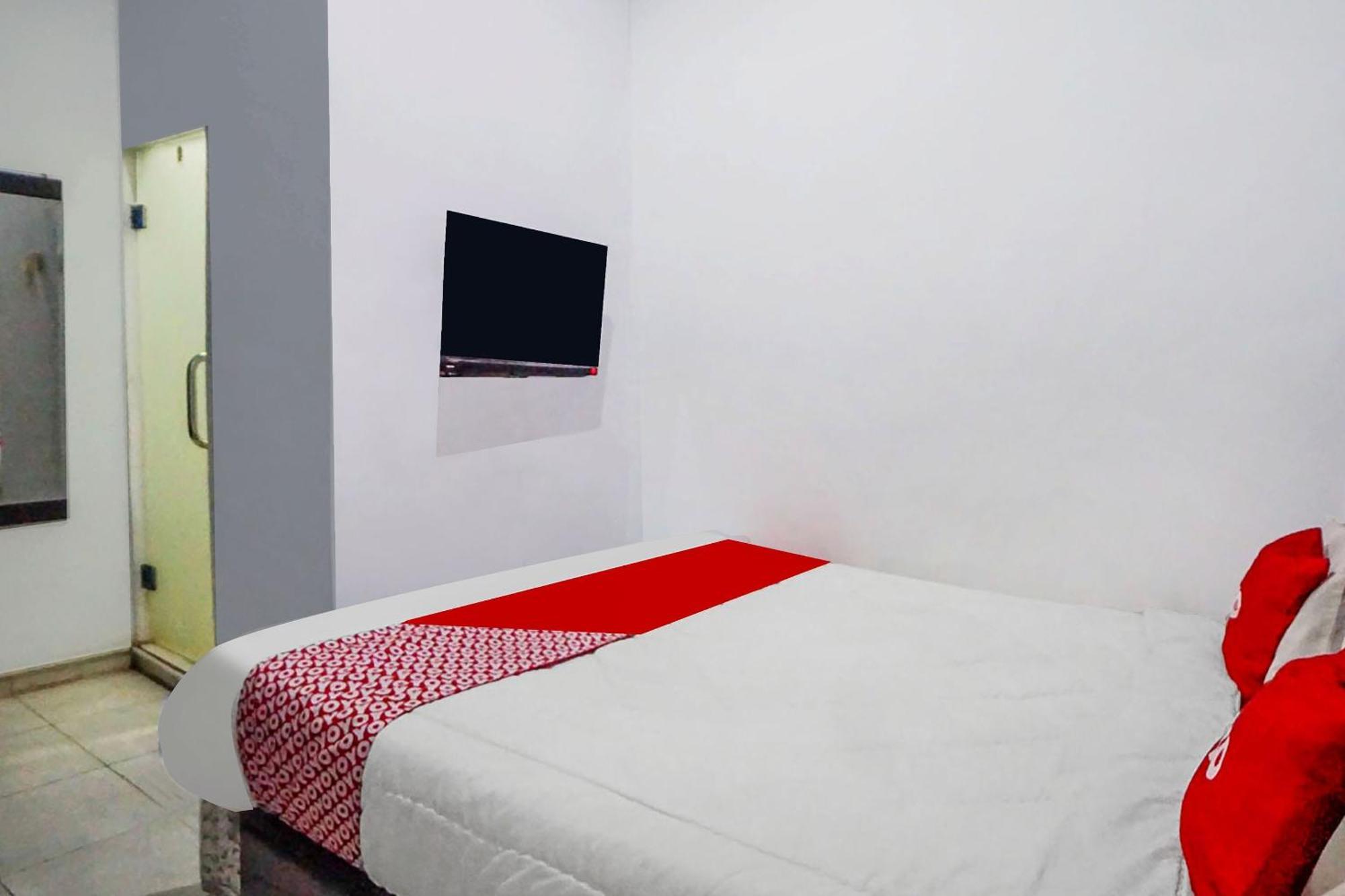 Super Oyo 91627 Wika Wiki Homestay Medan Dış mekan fotoğraf